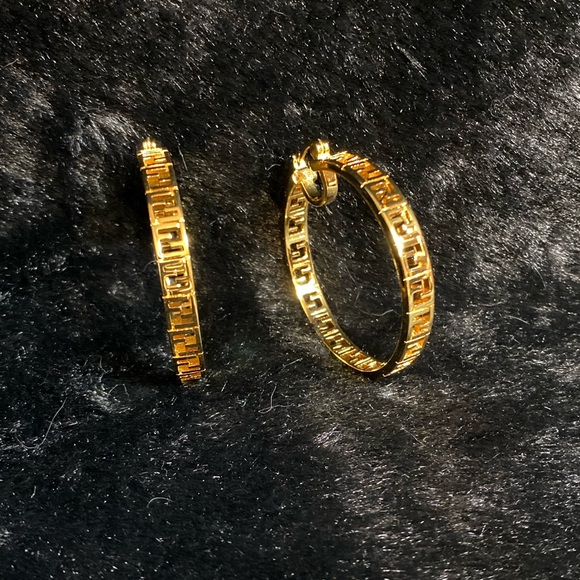 Jewelry - Luxury 18K Gold Hoop Earrings